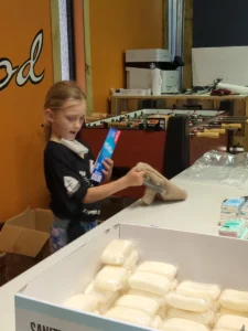 Hope-Fleet-Packing-party-grace-church (7)